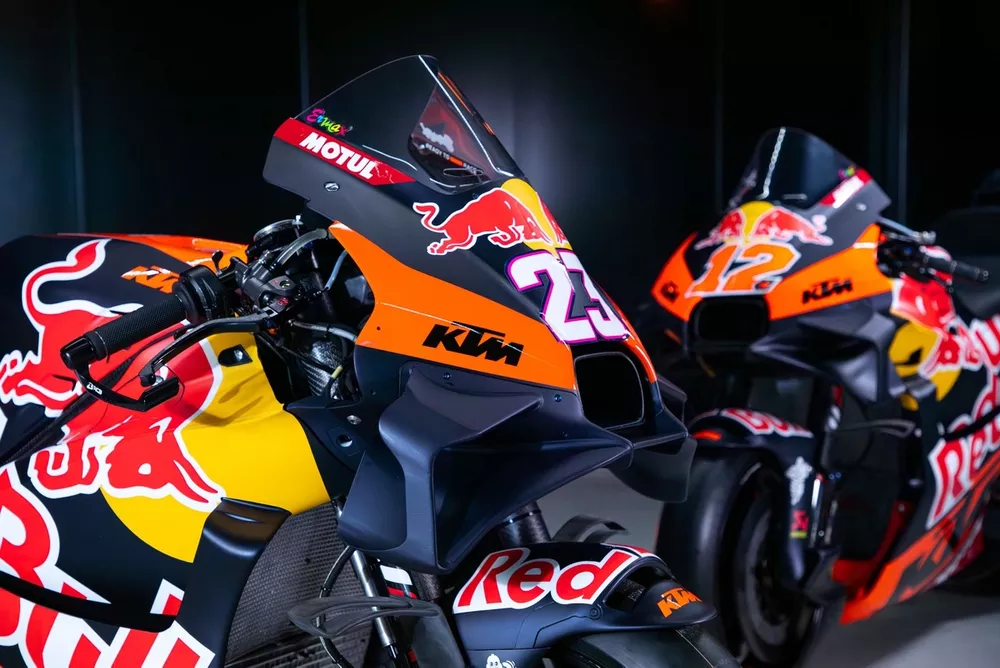 Enea Bastianini, Maverick Vi&ntilde;ales, Red Bull KTM Tech3, bikes