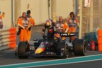 VIDEO: Checo Pérez se retira del GP de Abu Dhabi por un choque con Bottas