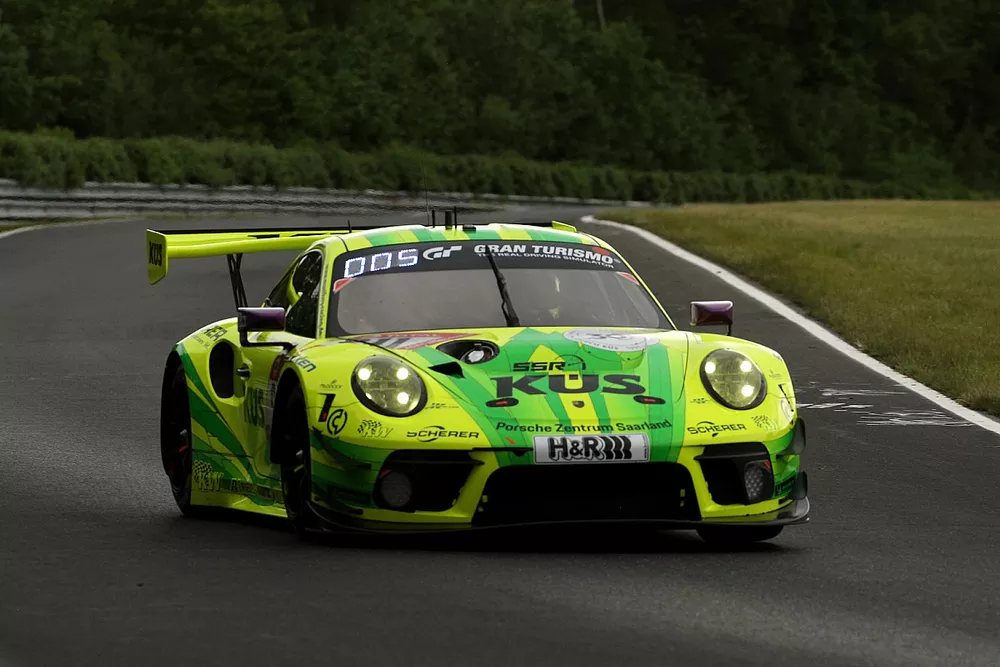 #911 Manthey Racing Porsche 911 GT3 R: Matteo Cairoli, Lars Kern, Michael Christensen, Kevin Estre