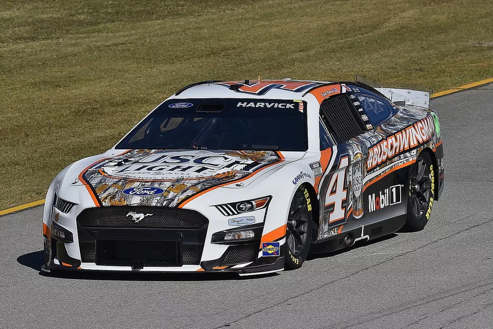 Kevin Harvick, Stewart Haas Racing, Busch Light Ford Mustang