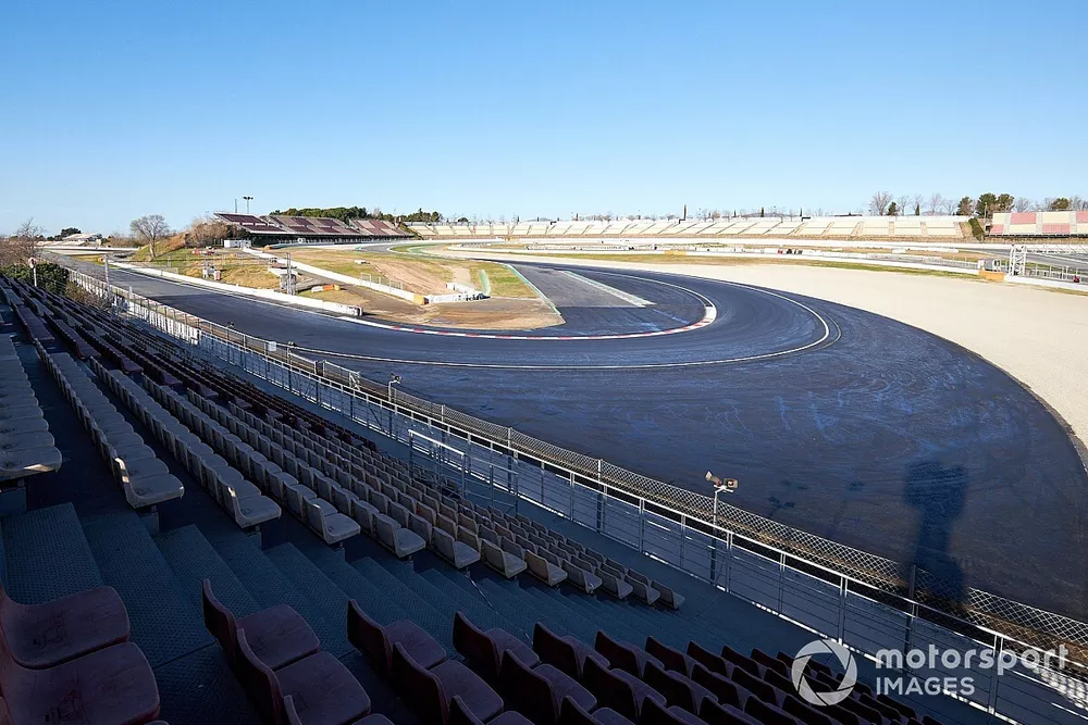 Circuit de Barcelona-Catalunya 
 Turn 10 construction work