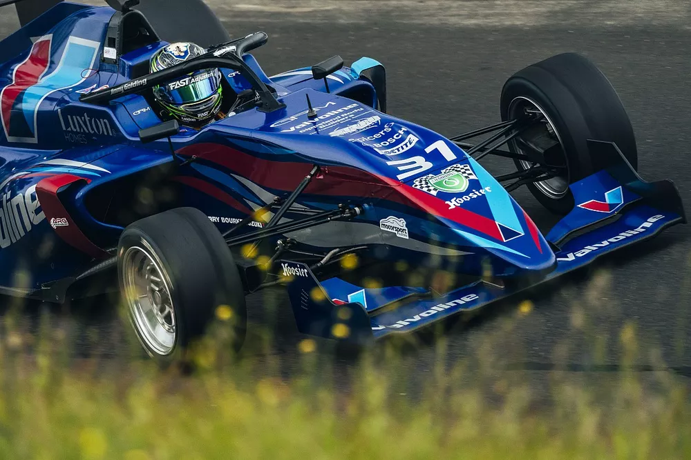 James Golding, Garry Rogers Motorsport