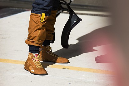 Verstappen: “Mijn schoenen zijn beschadigd, zo hard heb ik gepusht”