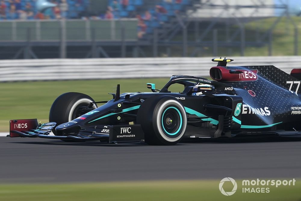 Mercedes F1 con la decoración negra