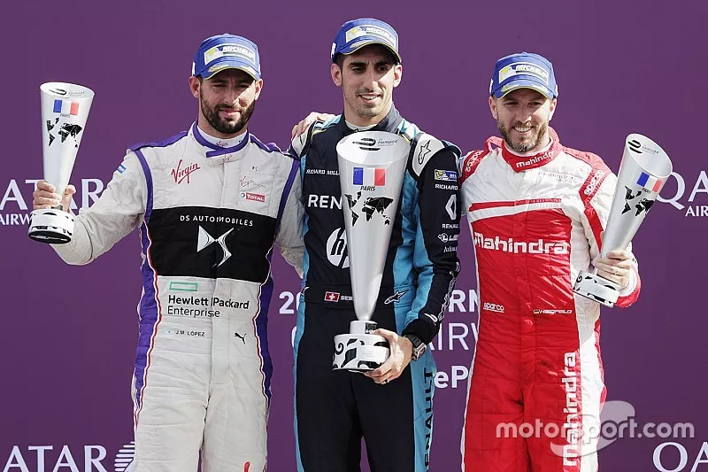 Podio: il vincitore della gara S&eacute;bastien Buemi, Renault e.Dams, il secondo classificato Jose Maria Lopez, DS Virgin Racing, il terzo classificato Nick Heidfeld, Mahindra Racing
