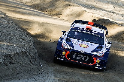 Neuville aime la Sardaigne, Sordo un peu moins