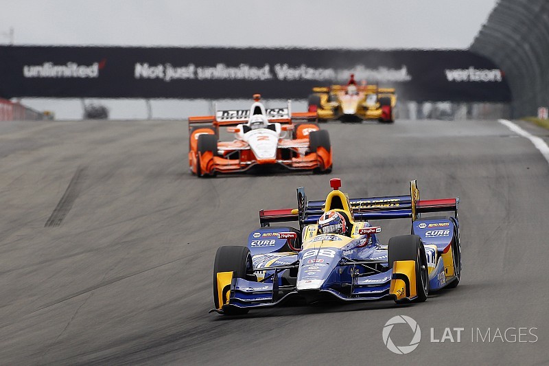 Росси выиграл этап IndyCar в Уоткинс-Глене