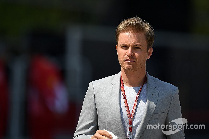 Росберг: Для перемоги над Mercedes потрібно бути ідеальним - Ferrari такою не була