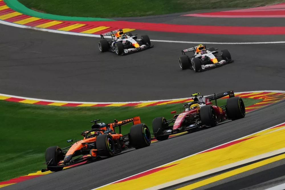 Lewis Hamilton, Ferrari, Oscar Piastri, McLaren