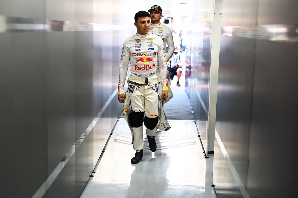 Max Verstappen, Red Bull Racing, Isack Hadjar, Red Bull Racing