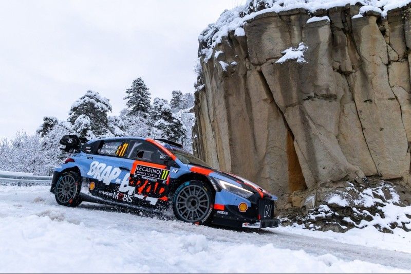 Warum Thierry Neuville bei der "Monte" baden ging