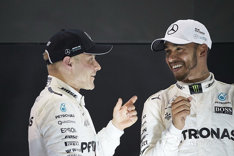 Zetsche, Hamilton ve Bottas'tan memnun