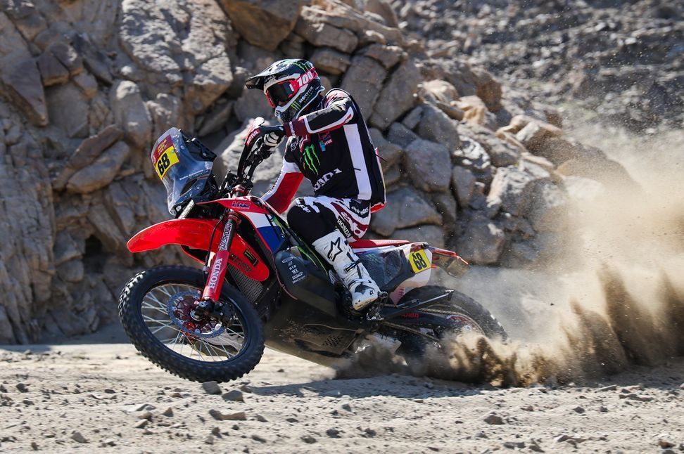 #68 Monster Energy Honda HRC Honda: Tosha Schareina