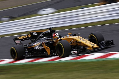 Renault ikilisi downforce eksikliğinden yakındı