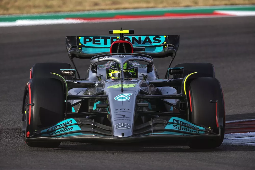 Lewis Hamilton, Mercedes W13