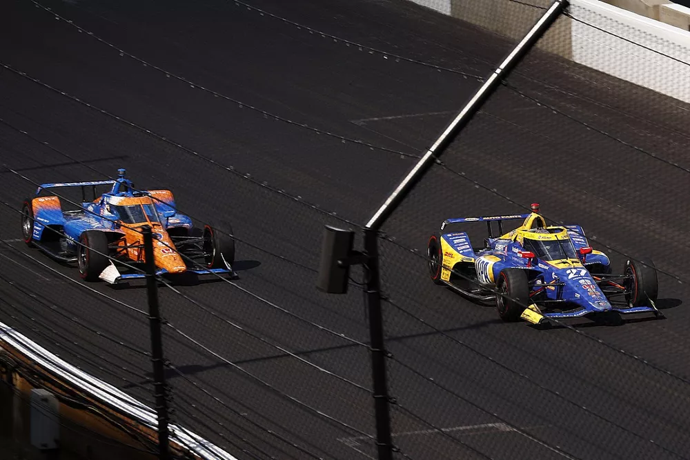 Scott Dixon, Chip Ganassi Racing Honda, Alexander Rossi, Andretti Autosport Honda