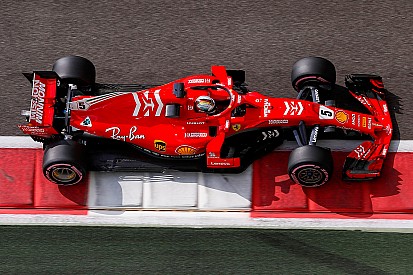 Vettel, el mejor del día en el Test, problemas para Raikkonen