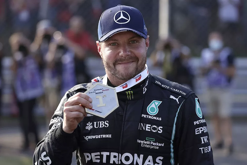 Winner Valtteri Bottas, Mercedes 
