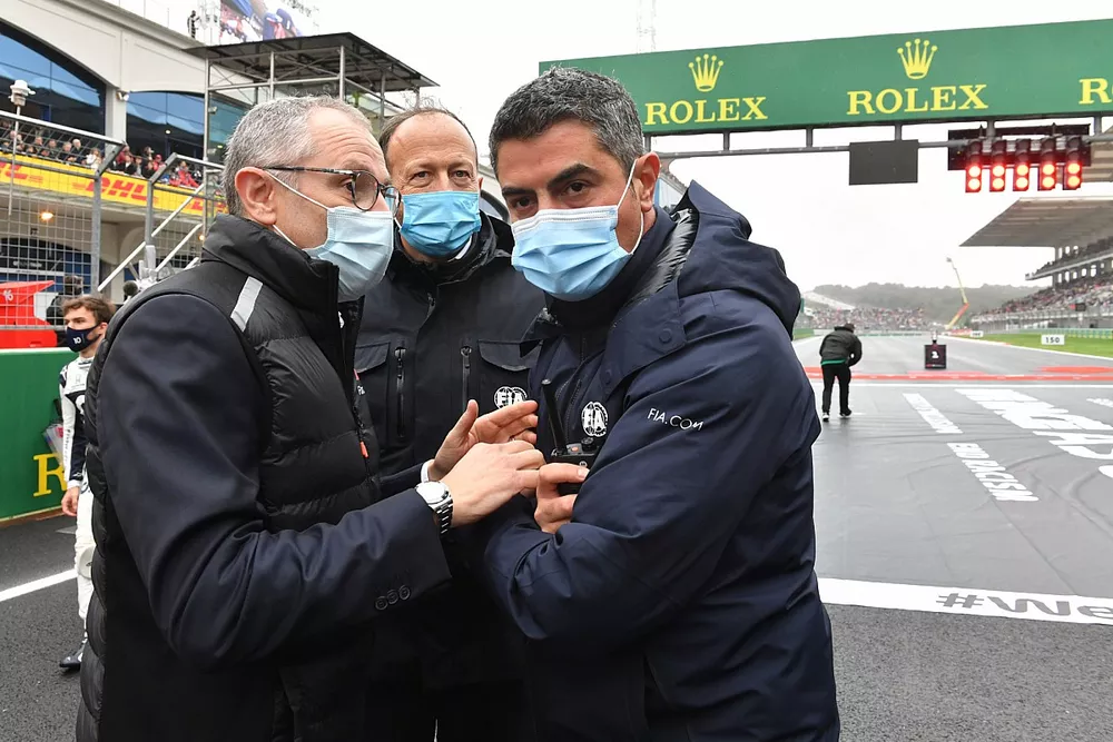 Stefano Domenicali, CEO, Formula 1, and Michael Masi, Race Director, FIA, on the grid