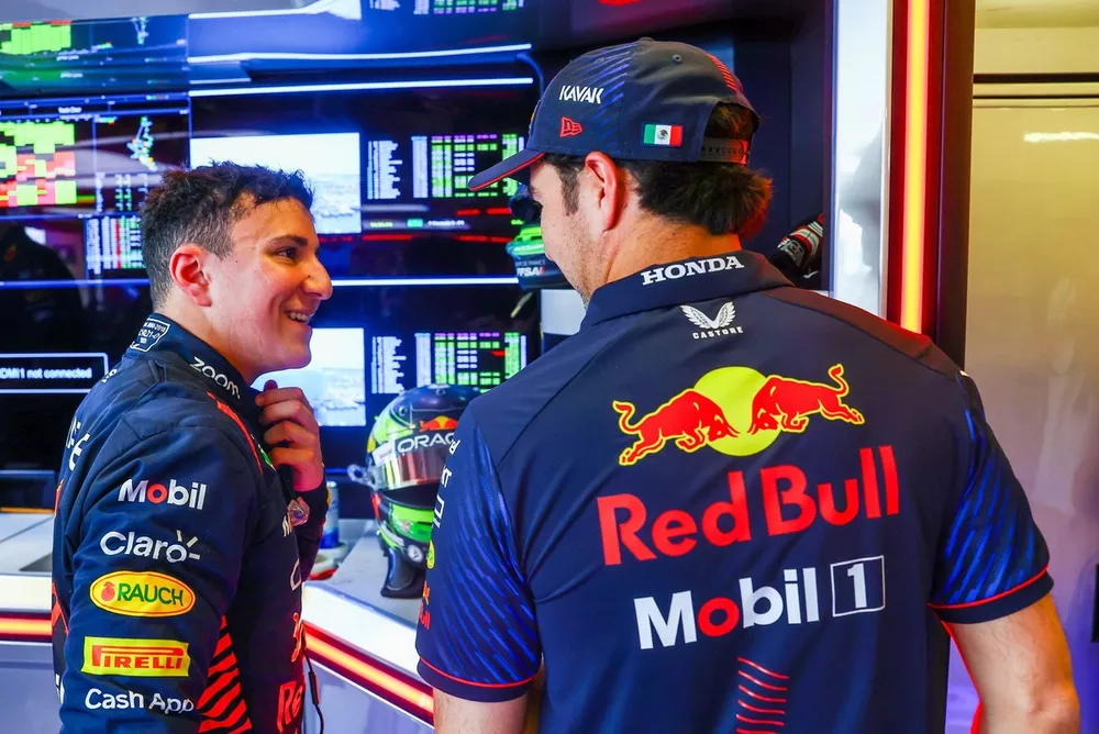 Isack Hadjar, Red Bull Racing, Sergio Pérez, Red Bull Racing