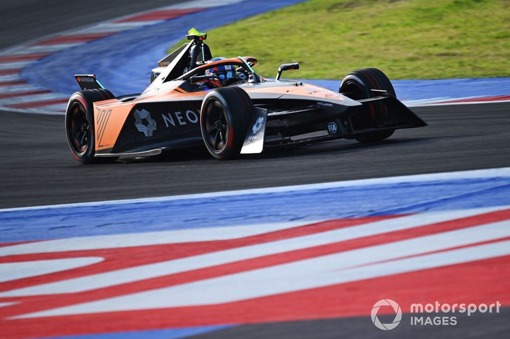 Jake Hughes, McLaren, e-4ORCE 04