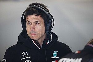 Mercedes ve más fuerte a Red Bull sobre Ferrari