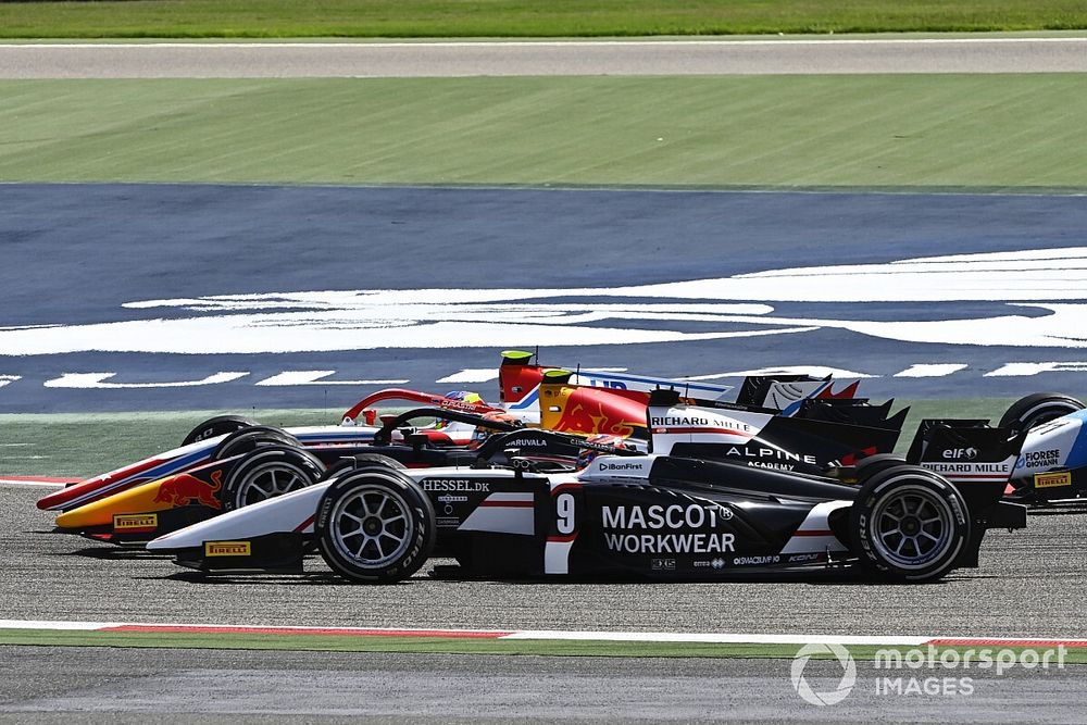 Christian Lundgaard, ART Grand Prix, lucha con Jehan Daruvala, Carlin, y Oscar Piastri, Prema Racing 