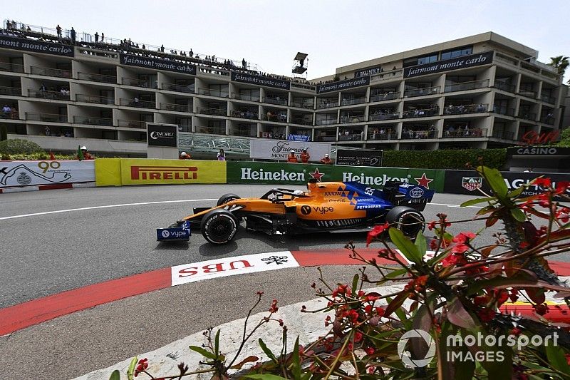 Carlos Sainz Jr., McLaren MCL34 