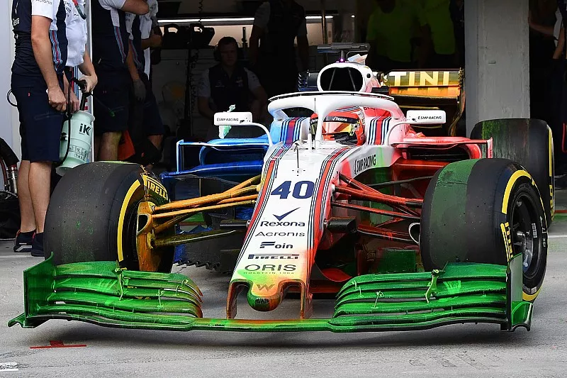 Robert Kubica, Williams FW41, con vernice aerodinamica sull'intera monoposto