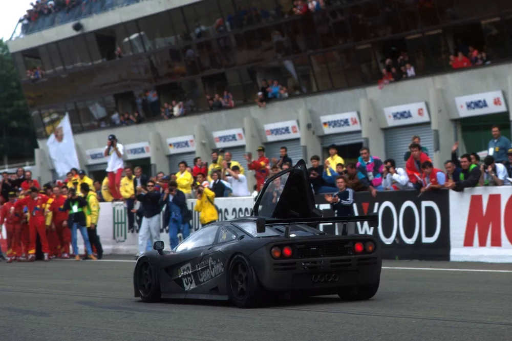 Race winner #59 Kokusai Kaihatsu Racing McLaren F1 GTR: Yannick Dalmas