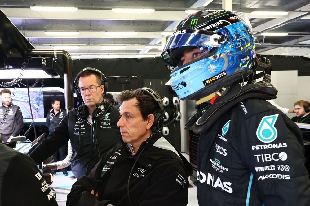 George Russell, Mercedes-AMG, with Toto Wolff, Team Principal and CEO, Mercedes AMG