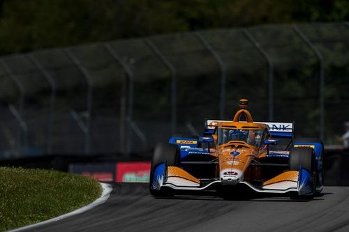 Scott Dixon, un fallo h&iacute;brido que le cuesta caro y beneficia a Palou