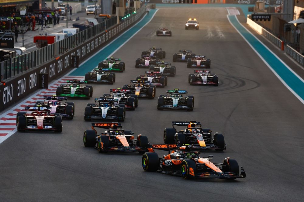 Lando Norris, McLaren MCL38, leads Oscar Piastri, McLaren MCL38, Max Verstappen, Red Bull Racing RB20, Carlos Sainz, Ferrari SF-24, Pierre Gasly, Alpine A524, and the rest of the field at the start