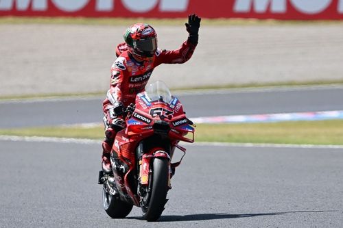 MotoGP: Bagnaia lidera dobradinha da Ducati e vence sprint no Japão 