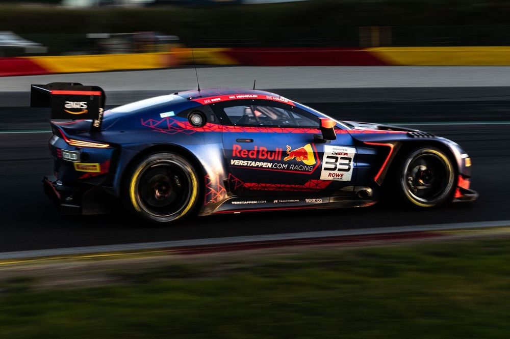 #33 Verstappen.com Racing / 2 Seas Motorsport Aston Martin Vantage AMR GT3 EVO: Harry King, Chris Lulham, Thierry Vermeulen