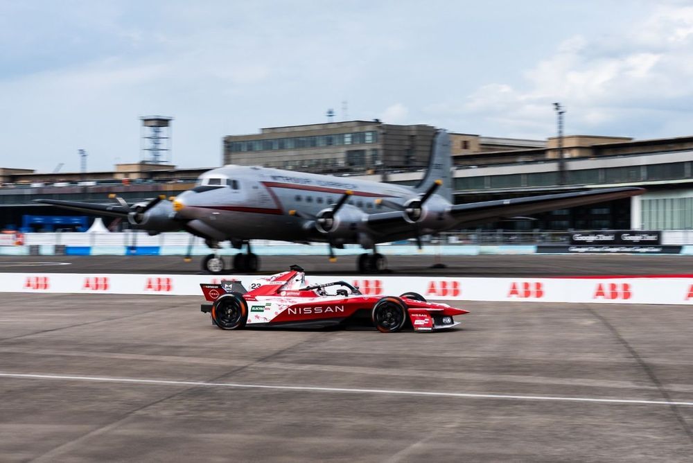 Gabriele Mini Nissan