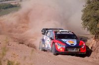 WRC Grecia: El problema de potencia de Ogier deja a Tanak a la cabeza 