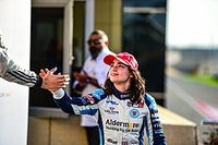 Jamie Chadwick, la piloto brit&aacute;nica que sigue haciendo historia