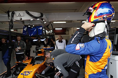 Sainz termina satisfecho a pesar de un día "más complicado"