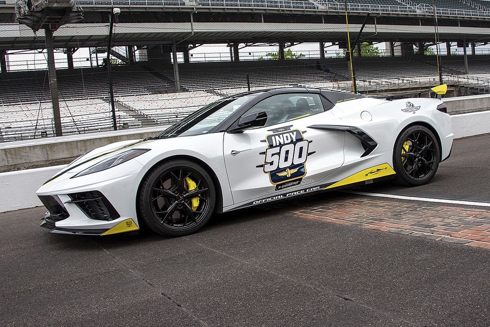 ダニカ・パトリック、インディ500参戦マシンのカラーリングを