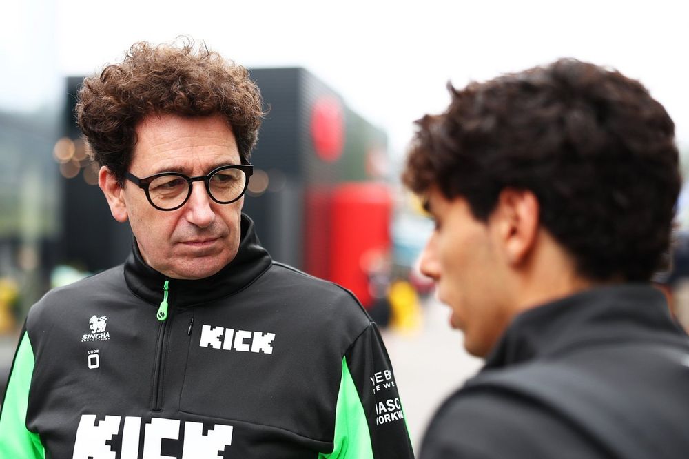 Gabriel Bortoleto, Sauber, Mattia Binotto, Sauber