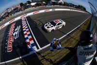 NASCAR Cup: van Gisbergen vence de forma dominante em Watkins Glen