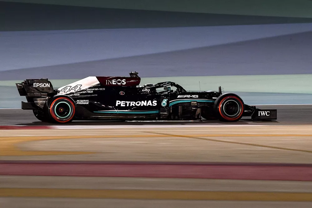 Lewis Hamilton, Mercedes W12