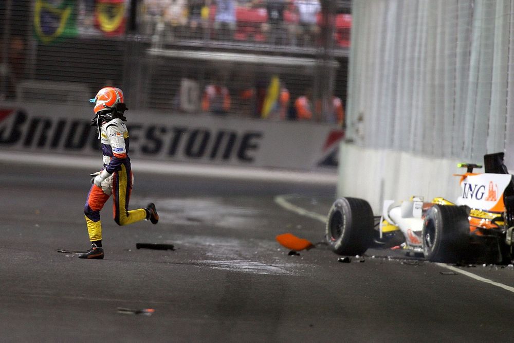 Accidente de Nelson Piquet Jr., Renault F1 Team R28