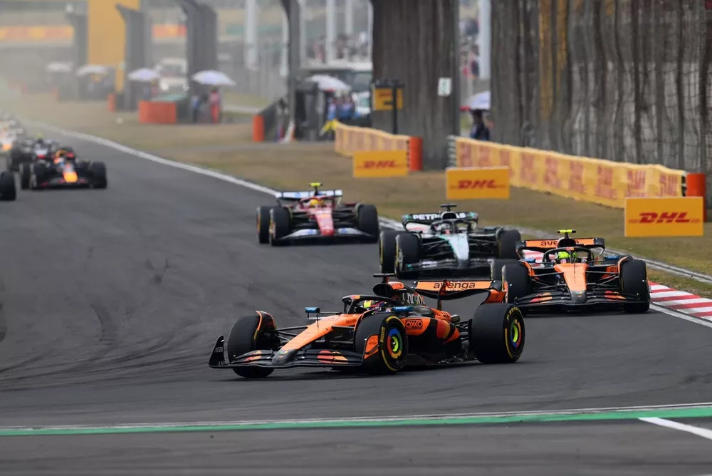 Lewis Hamilton, Ferrari, Lando Norris, McLaren, Oscar Piastri, McLaren, George Russell, Mercedes