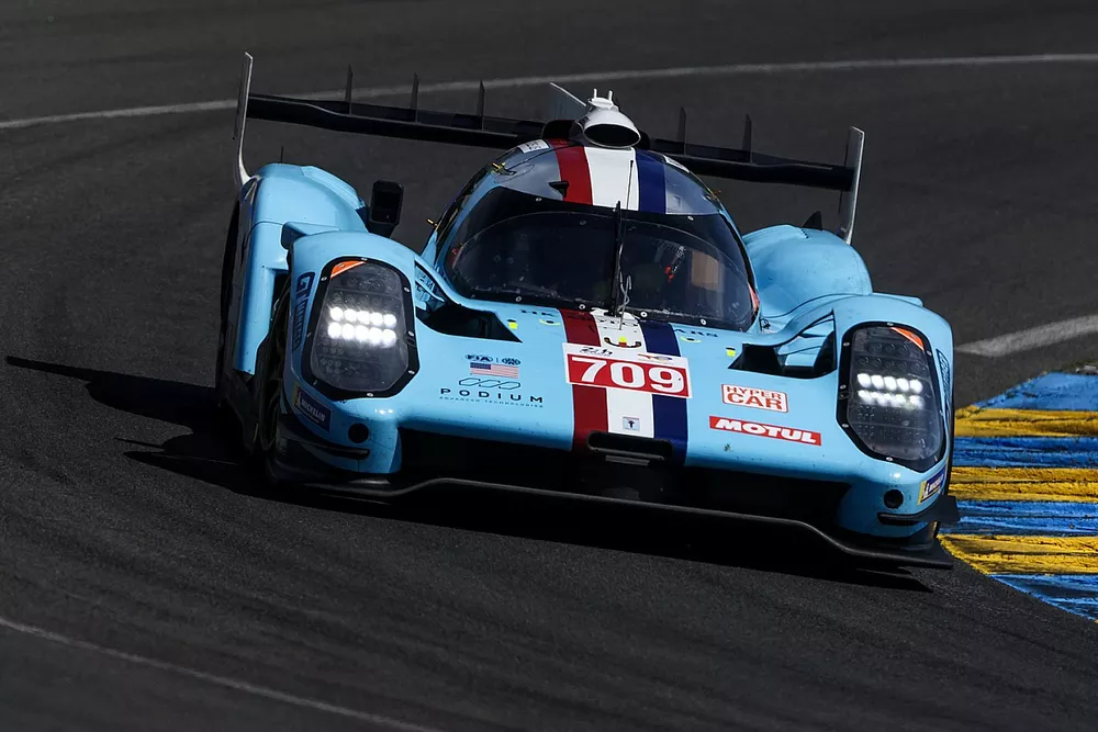 #709 Glickenhaus Racing Glickenhaus 007 of Franck Mailleux, Nathanael Berthon, Esteban Gutierrez