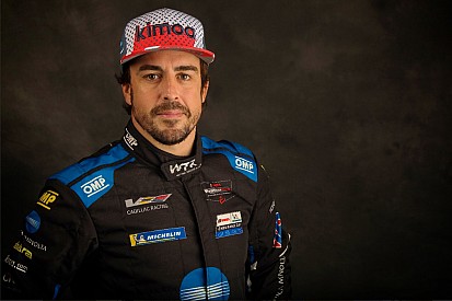 Alonso confirma que hubo contactos para correr en Bathurst