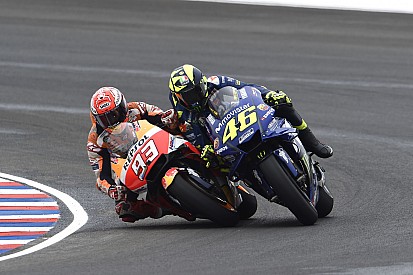 Yamaha: Rossi kini takut balapan dekat Marquez