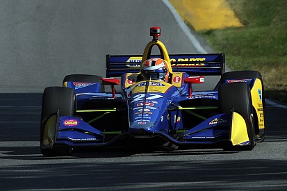Rossi arrisca na estratégia e vence em Mid-Ohio