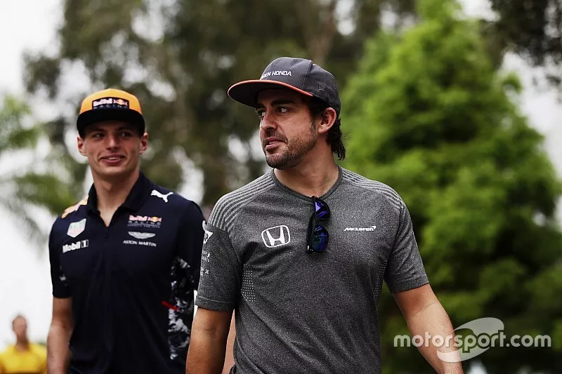 Fernando Alonso, McLaren, Max Verstappen, Red Bull